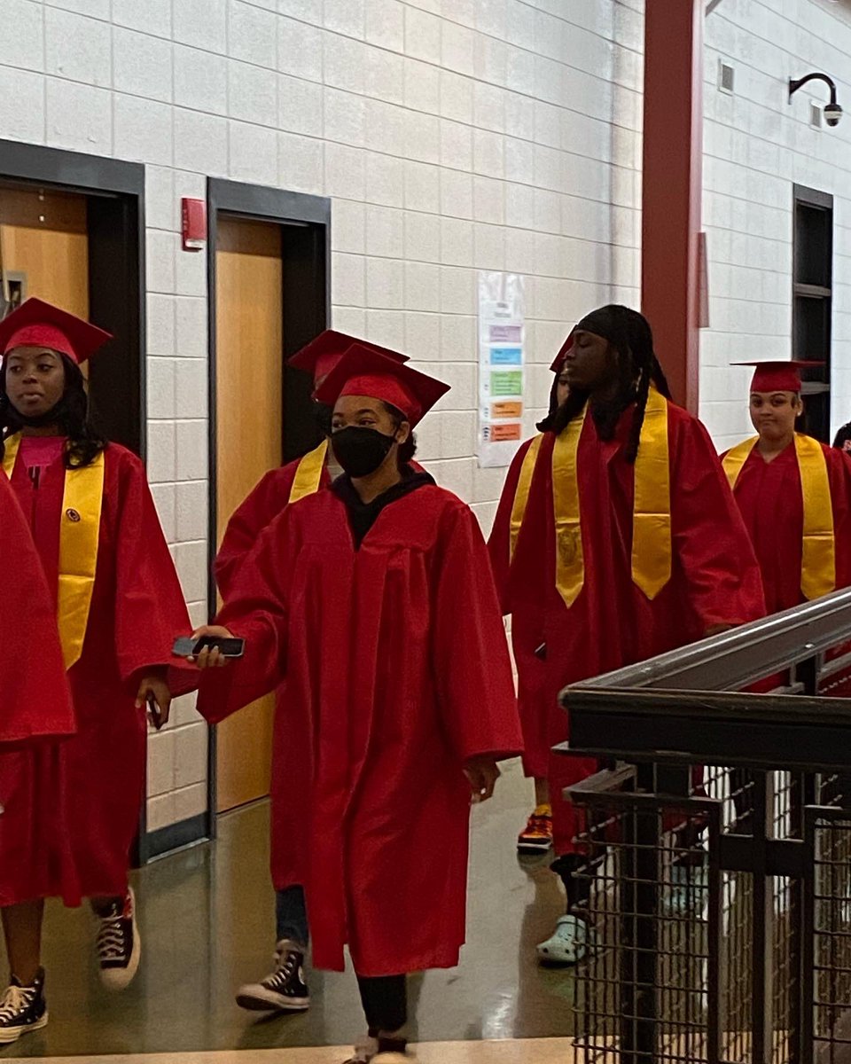 Davis Middle School tweet media