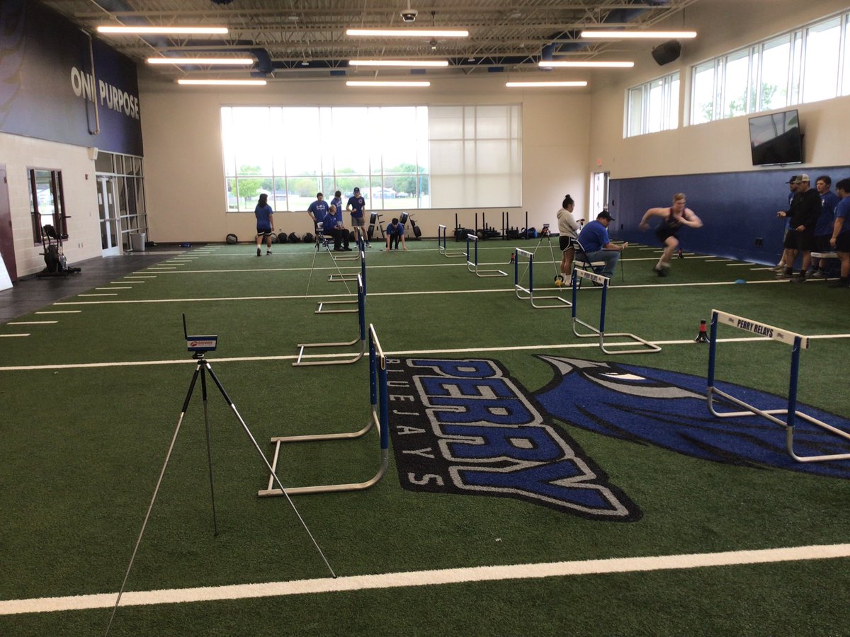 PerryStrength's tweet image. Good success with the Perry Combine last night! 55 total PRs on the night! Thanks to the athletes who came out to participate, the coaches for helping record, and 18th Street Design for the champion awards!