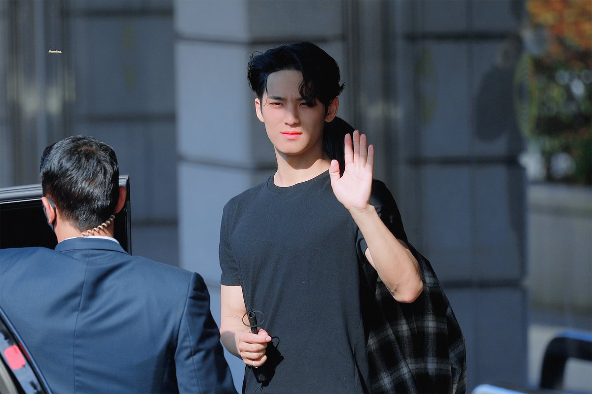 FLAMING_mg's tweet photo. 220527 수고했따앙🥰 #민규 #세븐틴 https://t.co/NfPz7NNdfS