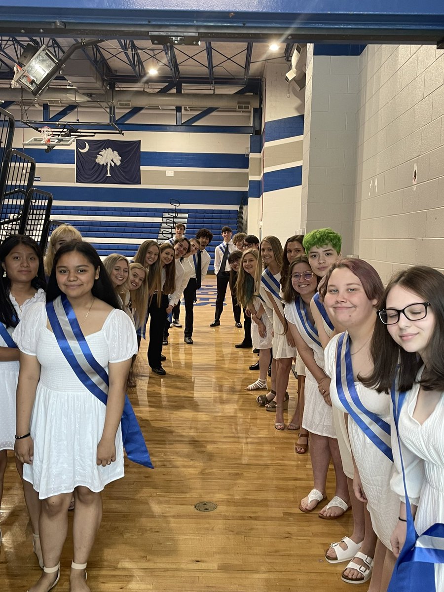 Lex2Be's tweet photo. Congratulations @AHS_Leads Class of 2022! @LexingtonTwo #WeAreLex2 #Lex2This @L2IC_CATE https://t.co/L9UZVf1PCx