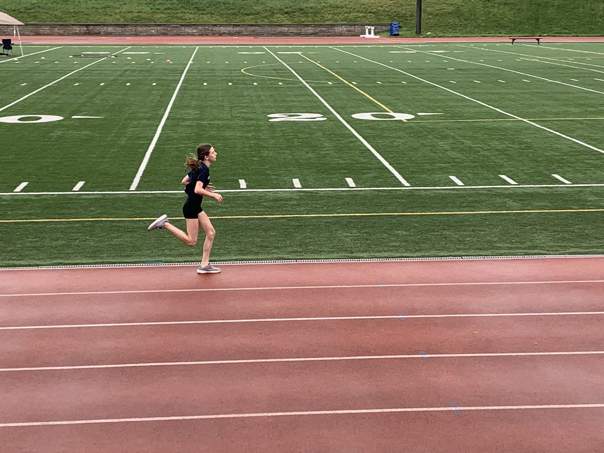 Congratulations Ella on her first place finish in the 1500m! 🥇