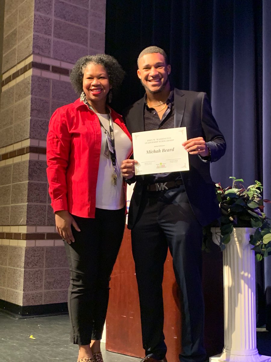 CBeardGT's tweet photo. SHS Senior Awards…I’m super proud of this future world changer and leader who received multiple leadership and academic awards/scholarships. I’m looking forward to your bright future ahead and am so proud of the young man you’ve become, Son! On to the next chapter… https://t.co/5jvK7Hp2D8