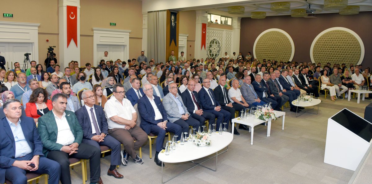 AntalyaOSB's tweet image. Antalya OSB Ar-Ge &amp;amp; İnovasyon Proje Pazarı 2022 Etkinliğinin Ödül Töreni, Başkan @aalibaharr ev sahipliğinde, @Osbuk_org Yönetimi, Antalya iş dünyası, kamu kurum-kuruluşlarının temsilcileri, akademisyenler, öğrenciler, yatırımcılar ve sanayicilerin yoğun katılımıyla gerçekleşti.