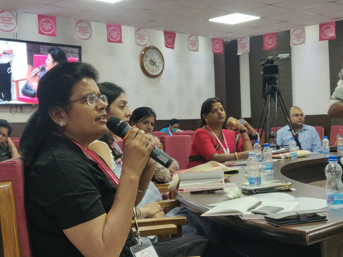 SAWC2022's tweet photo. #SAWC22 | Session 3: Women's Economic Empowerment: Opportunities &amp; Challenges | Summary 

Women have faced roadblocks in terms of lack of opportunities for career development, equal rights to economic resources, access to capital, financial inclusion, and greater well-being. https://t.co/vXr6PihwbP