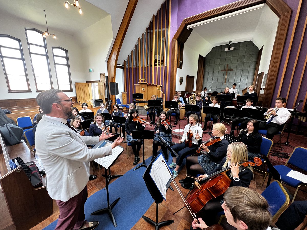 Rehearsals underway for Headman’s music this evening. We’re excited to showcase our fantastic musicians 🎶🎤