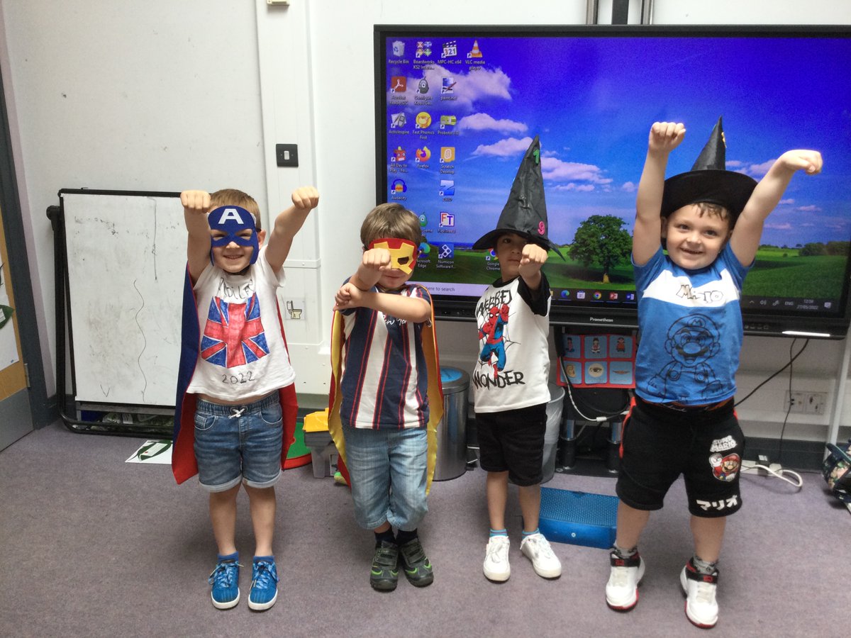 Miss Sweet tweet media