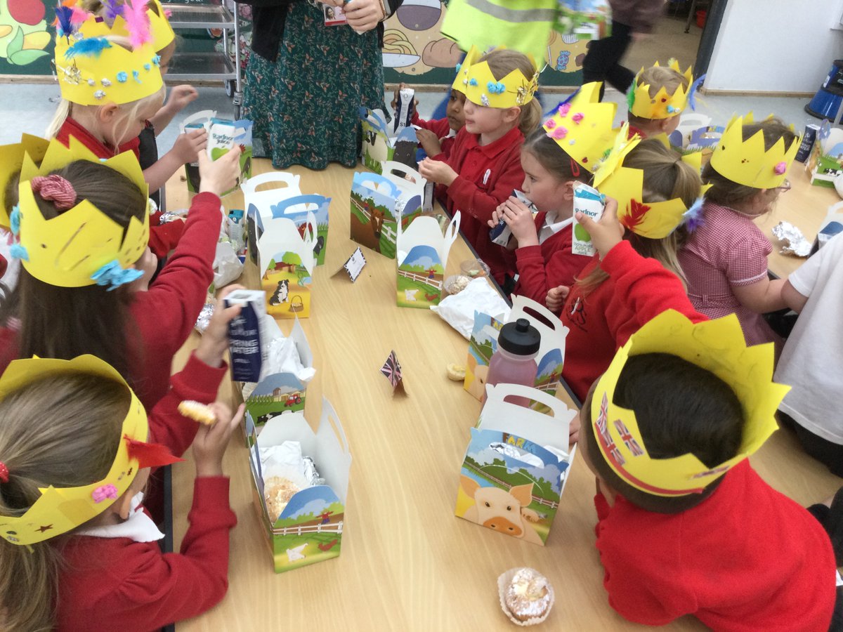 Miss Sweet tweet media