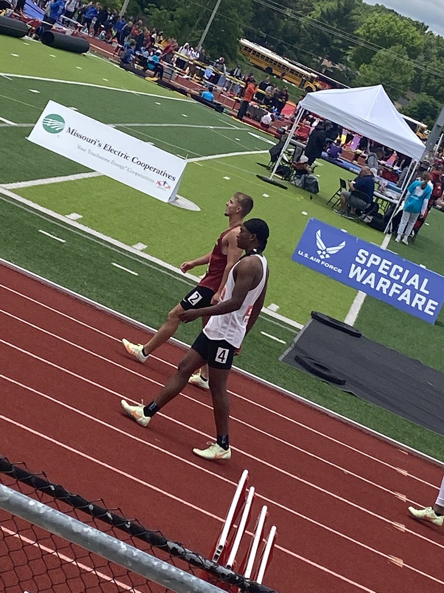 Grandview Bulldogs Track & Field (@gvbulldogstf) on Twitter photo Super SOPHOMORE <a href="/GriouardWeddin2/">Griouard Weddington</a> with a 11.11 in the opening round of the 100m. Griouard with the 2nd fastest qualifying time heading into the finals on Saturday. Super SOPHOMORE <a href="/GriouardWeddin2/">Griouard Weddington</a> with a 11.11 in the opening round of the 100m. Griouard with the 2nd fastest qualifying time heading into the finals on Saturday.