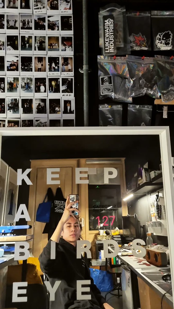 gr____dc's tweet image. Hello from the studio, my last few weeks here 🥲