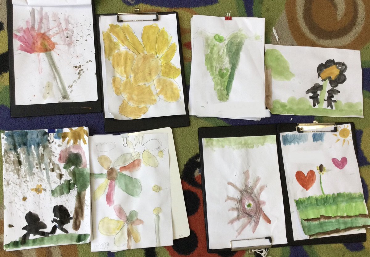 ThamesideSch's tweet photo. YRS went to Nature School this morning and then created these beautiful paintings of the flowers and plants they saw. #YRStps https://t.co/bvERdlP4OV