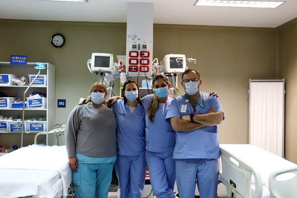 ElCruceHospital's tweet photo. 👉Felicitamos y saludamos en su día a todo el equipo de salud que se desempeña diariamente en el servicio de Admisión del paciente Crítico del HEC.

@agenhoy @MestizaRadioOk @MazzoniEzequiel @silbermanmartin @marielmussi @danosgonzalez @JKonfino https://t.co/T3702dE5Bc