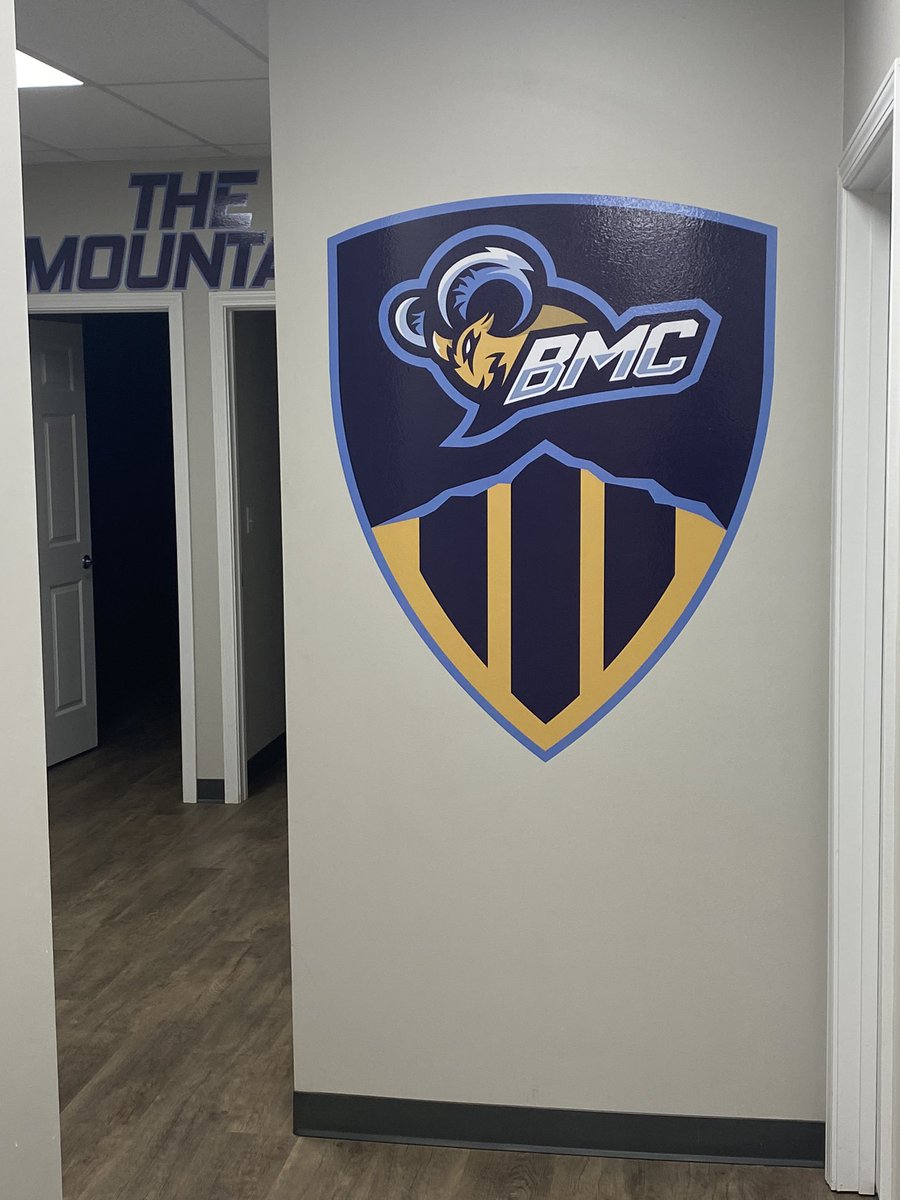 Dubs_Lowrey's tweet photo. New soccer facility https://t.co/Yl6mZdU5XJ