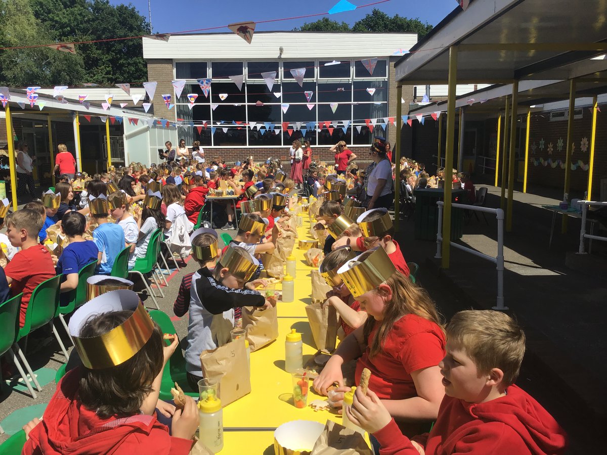 Happy Jubilee! Shawfield celebrated with a whole school banquet in the glorious afternoon sunshine