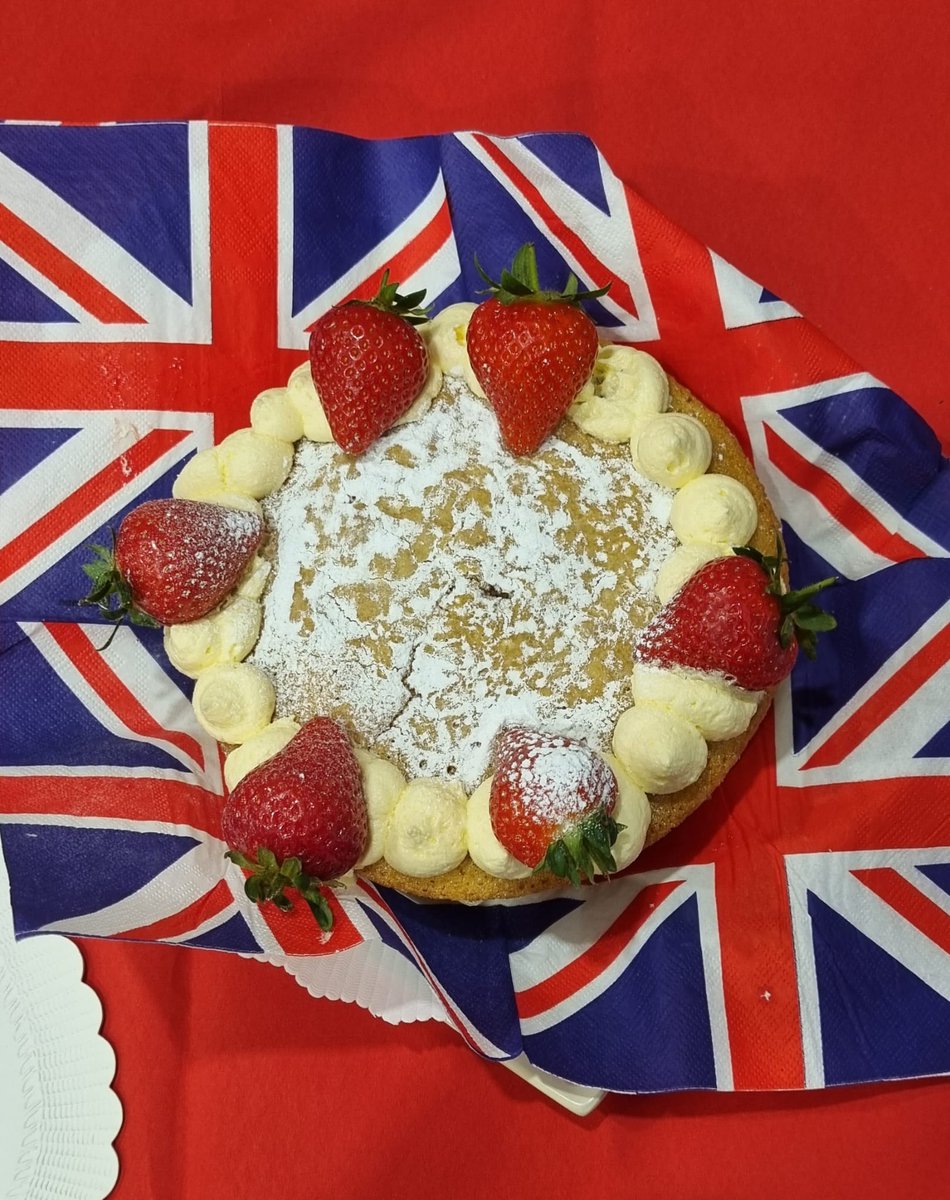 WalworthAcademy's tweet photo. Well done to all in the @WalworthAcademy family on a fantastic half term. Enjoy the #PlatinumJubileeCelebration over the break. we've had a lovely tea party (I think Ms West enjoyed the cake)! #arkcelebrates https://t.co/A8zOGpV1kR