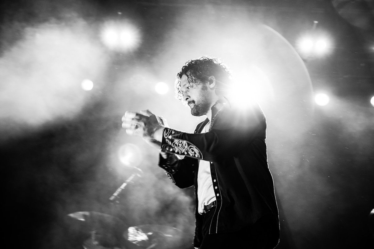 gang of youths tweet media