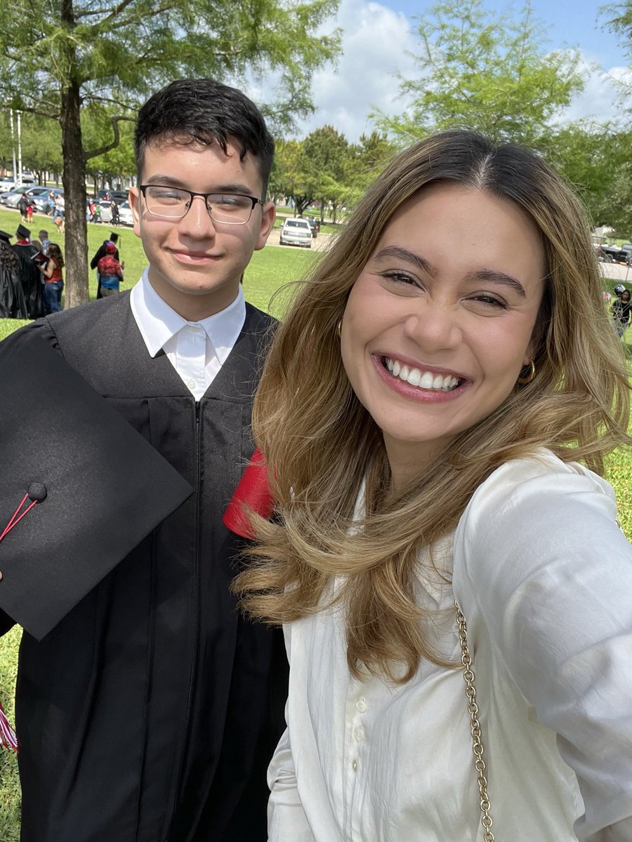 lmariequeen's tweet photo. Congratulations Israel!!π₯³π
#gcmclassof2022 https://t.co/Ffyo3QGJL7