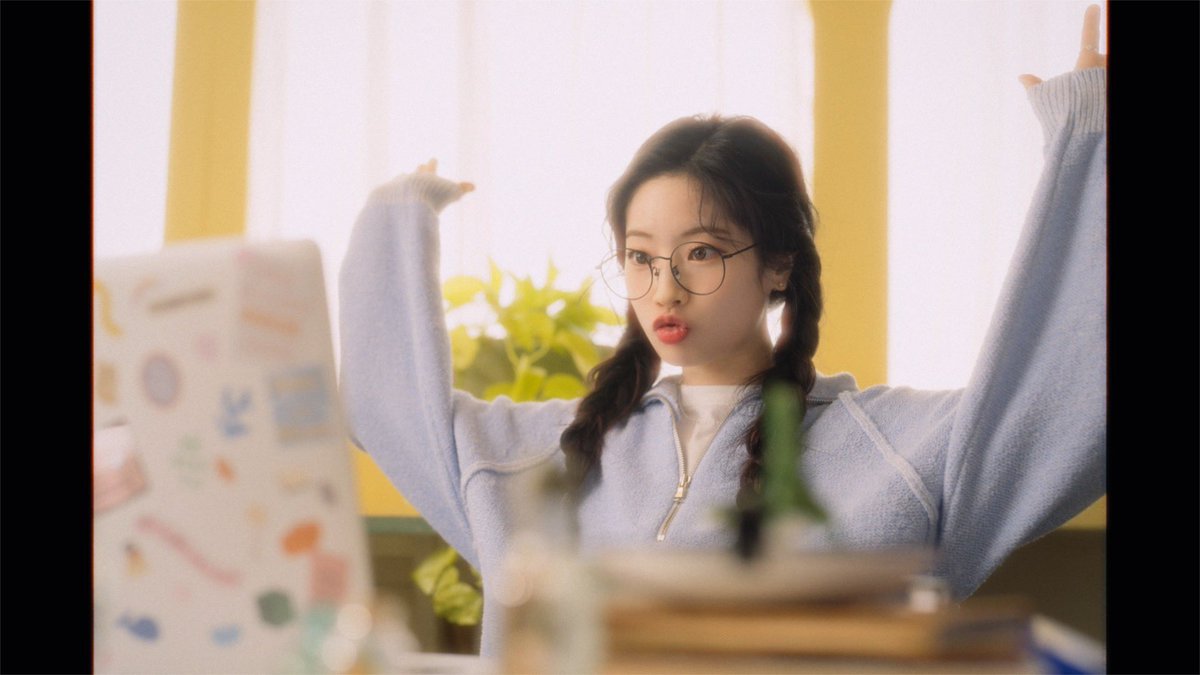 JYPETWICE's tweet image. DAHYUN MELODY PROJECT "Monsters (Katie Sky)" Cover by DAHYUN

❤YouTube: youtu.be/SY2kZjVEd54

#TWICE #트와이스 #DAHYUN #다현 #MelodyProject #happyDAHYUNday