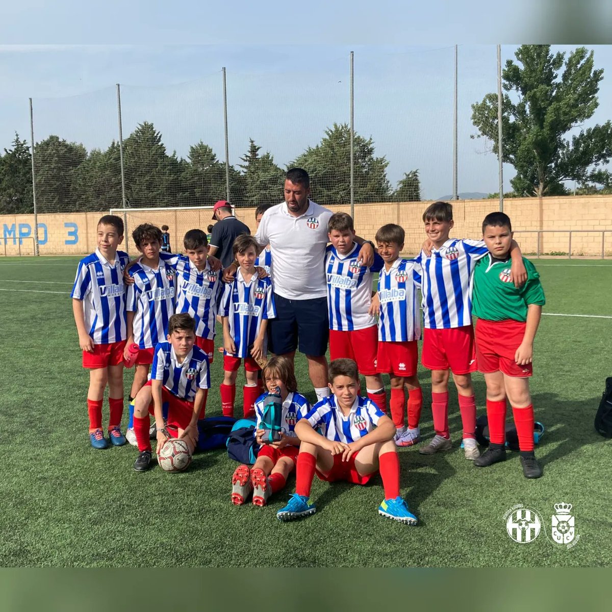 CANTERA ATV | 📸

El pasado fin de semana varios equipos de la cantera jugaban su último partido de la temporada 21/22.

Algunas de las imágenes de los equipos que han jugado este fin de semana.

👉Para más información visita nuestro Instagram <a href="/atvillalba/">atleticovillalba</a>👈

#SoñamosJuntos