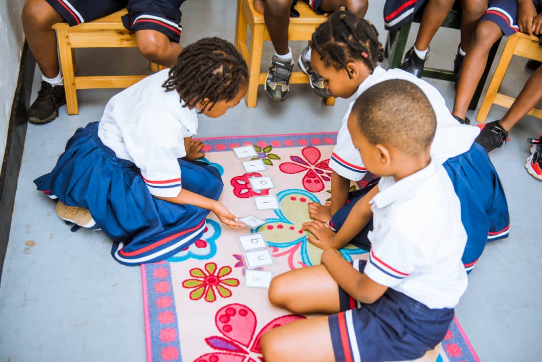 AcademyAgasaro's tweet photo. A child who reads will be an adult who thinks.. Flore Vasseur.
For more on this program, don't hesitate to reach us on:
Call: +250788230809
Email: info@agasarointernational.com
#reading
#childreading
#agasarointernationalacademy
#parentalchoice
#education https://t.co/UInkTpYxYl