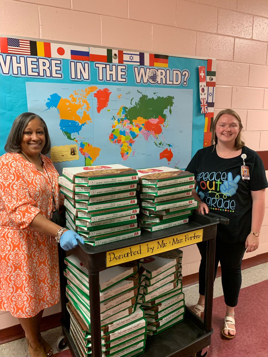 Pizzas donated by Mr. & Mrs. Porter, 2nd grade teacher at E. E. Taylor Elementary. Today we’re letting the students and the faculty know how much they’re cared about in the wake of Uvalde, Texas. Thanks to the Porter Family for their generous donation. We appreciate it! 😃🙌🏽🎉