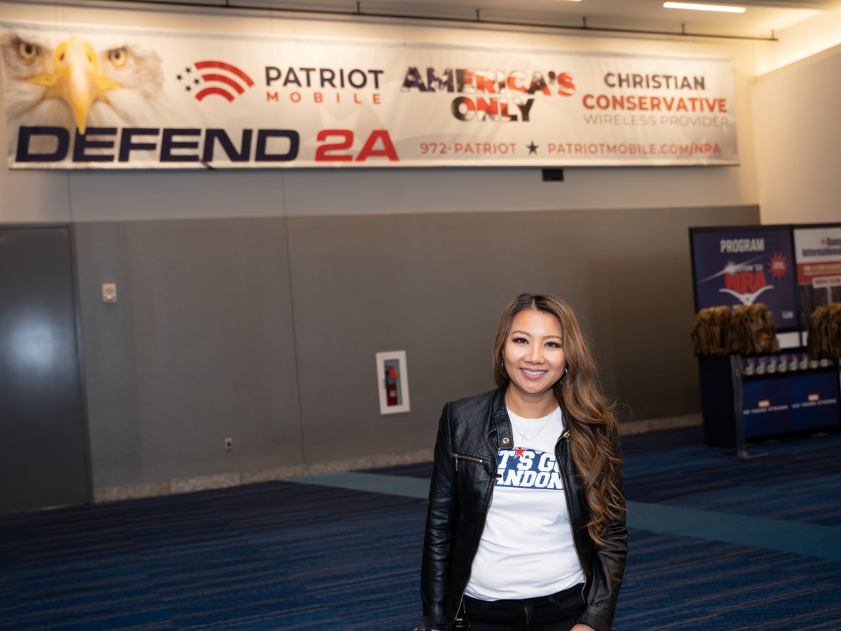 PatriotMobile's tweet image. Patriot Mobile is here bright and early on the 1st day of the @nra annual meeting! We proudly sponsor the @nra and will always defend #2A. Come by Booth 3852 where we are giving away our popular 'Let's Go Brandon' t-shirts!