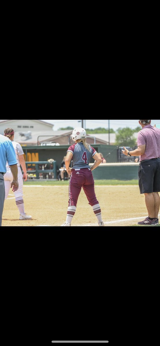 emileebaker04's tweet image. forever love for tld softball. #4signingout✌🏼