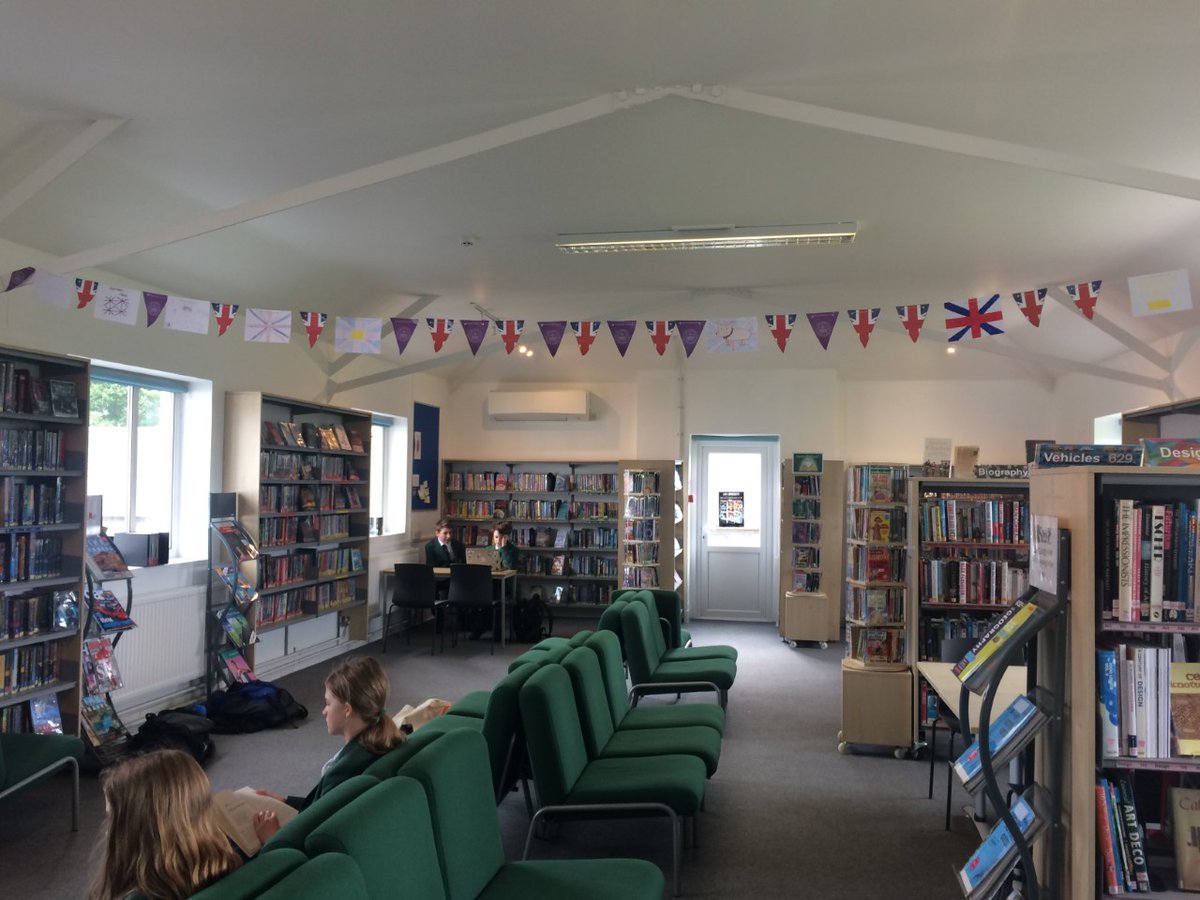 Jubilee ready in the Library!
#SibfordSchoolcelebrates
<a href="/Jubilee_Pageant/">Platinum Jubilee Pageant</a>