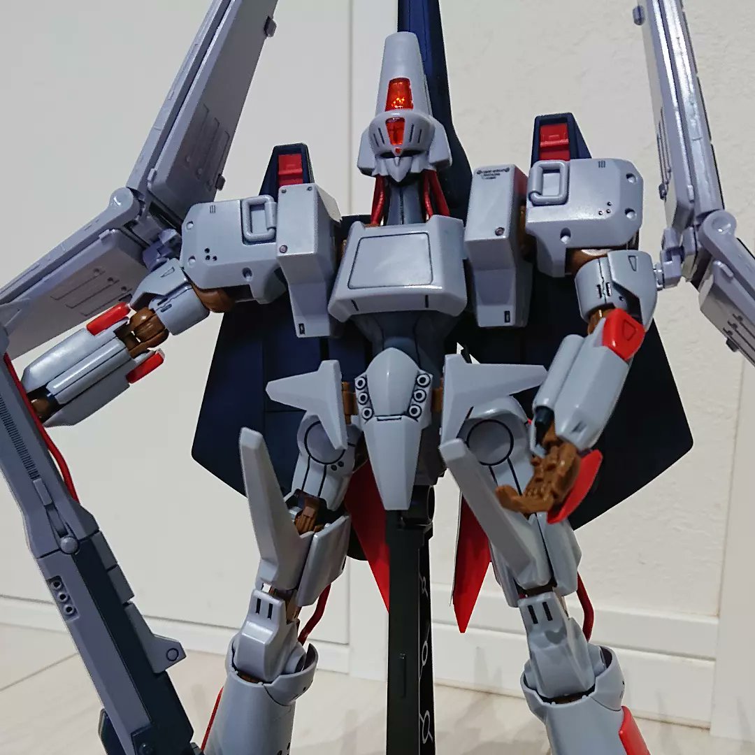 1年前に購入して眠っていたエルガイムマーク2 やっと完成(笑) 1/100なので迫力あります😆
#エルガイムマーク2 #R3