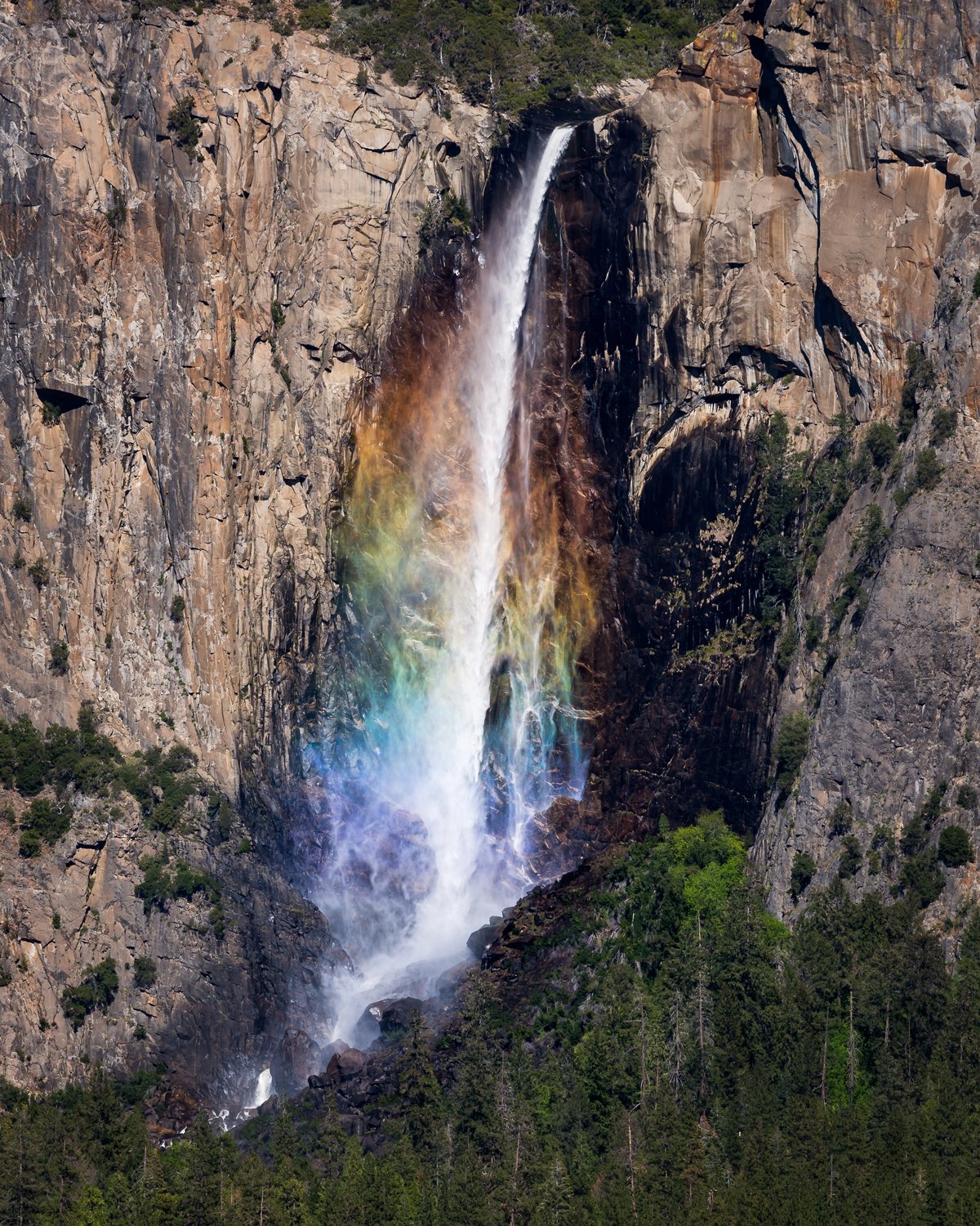 Brandon Yoshizawa Yosemite Showing Off With A Rainbow In Bridalveil Fall Spring In This National Park Is Magical T Co Jyxhctp0eh Twitter