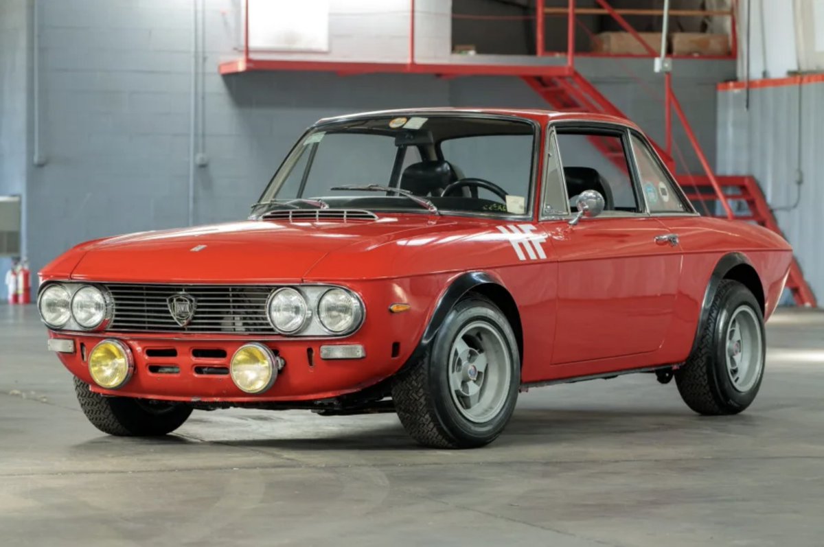 Only9built's tweet photo. Old Red Italian Car of the Day🇮🇹..Si o No..??
📸from🦇 https://t.co/ElpNsj1O4I