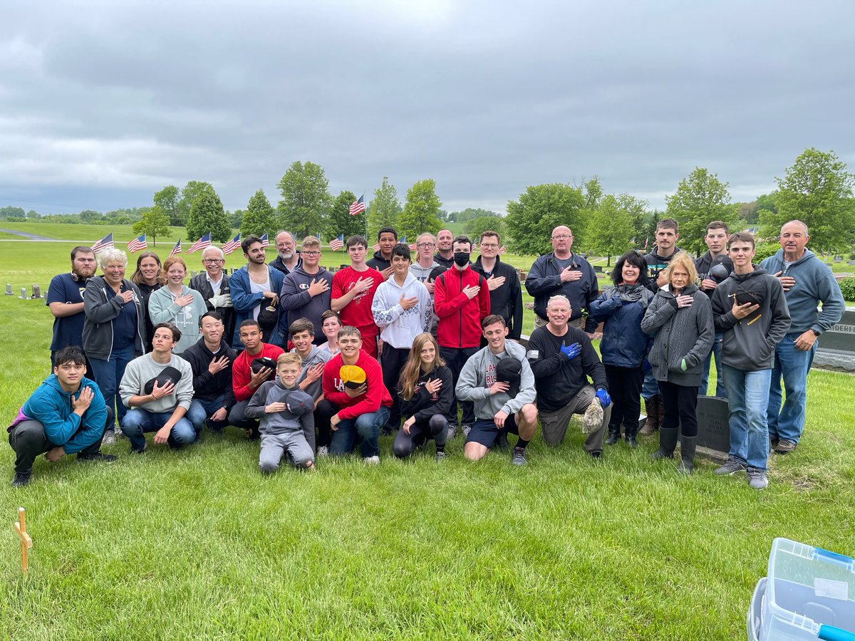 lamonidemons's tweet photo. Yesterday, Thursday May 26, the Lamoni Baseball, Softball, and Track teams showed up at Rose Hill Cemetery to help the Lamoni Lions Club put flags up for Memorial Day.  We are proud of their work and showing Demon PRIDE! 
#LCSDemonPRIDE #lamonidemons
Photos from Lamoni Lions Club https://t.co/Ax1vFqsiIT