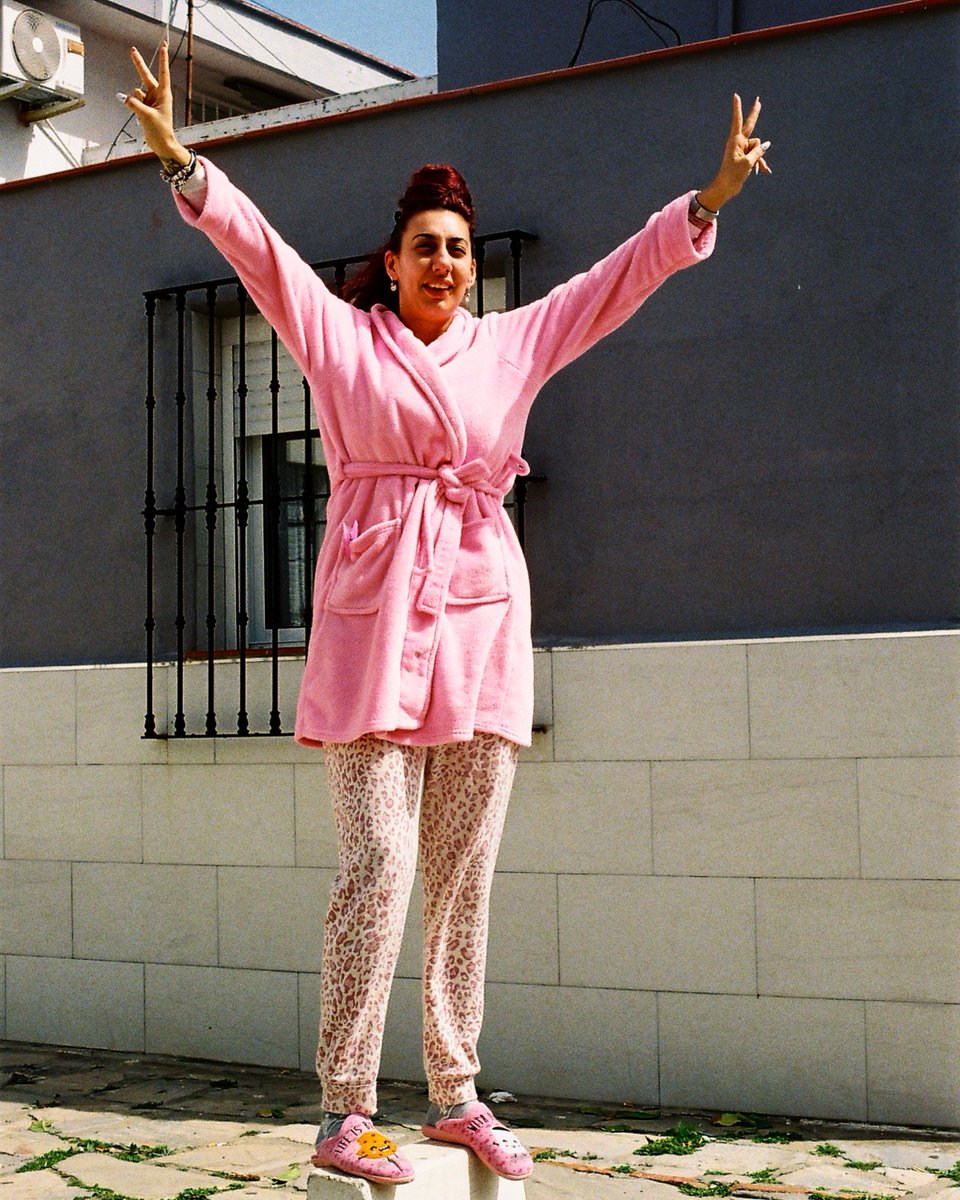 6 habitantes de la Línea sur 10 sont au chômage. À leur précarité s'ajoute le machisme encore très prégnant dans le Sud de l'Espagne. Plusieurs d'entre elles racontent à <a href="/MaximeAsseo/">Asseo Maxime</a> <a href="/RaphaelLardeur/">Raphaël Lardeur</a> et @oceprovin un quotidien entre résilience et résignation