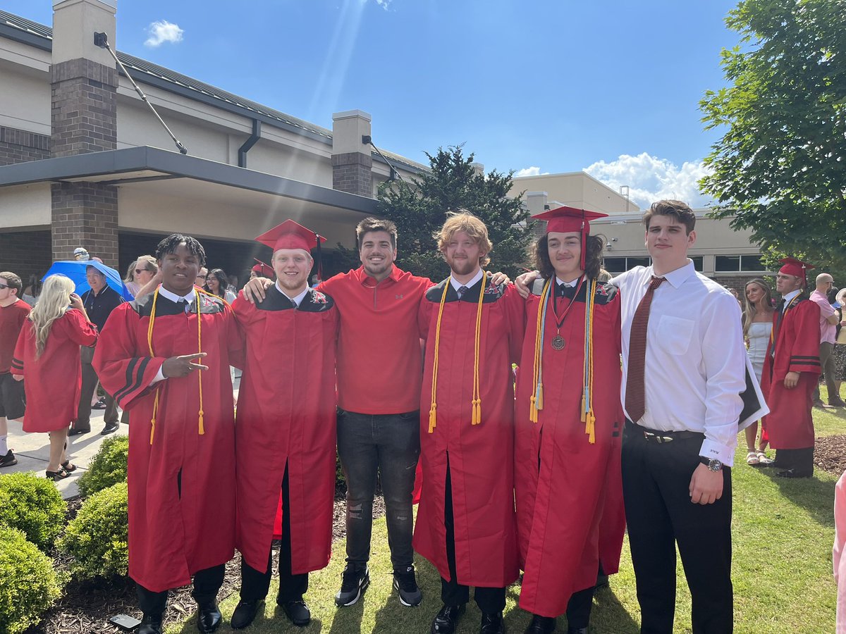 It’s fun being the youngest OLinemen.. until this day. I’m going to miss my brothers man 😔

<a href="/ahsbucsfootball/">Allatoona Football</a>