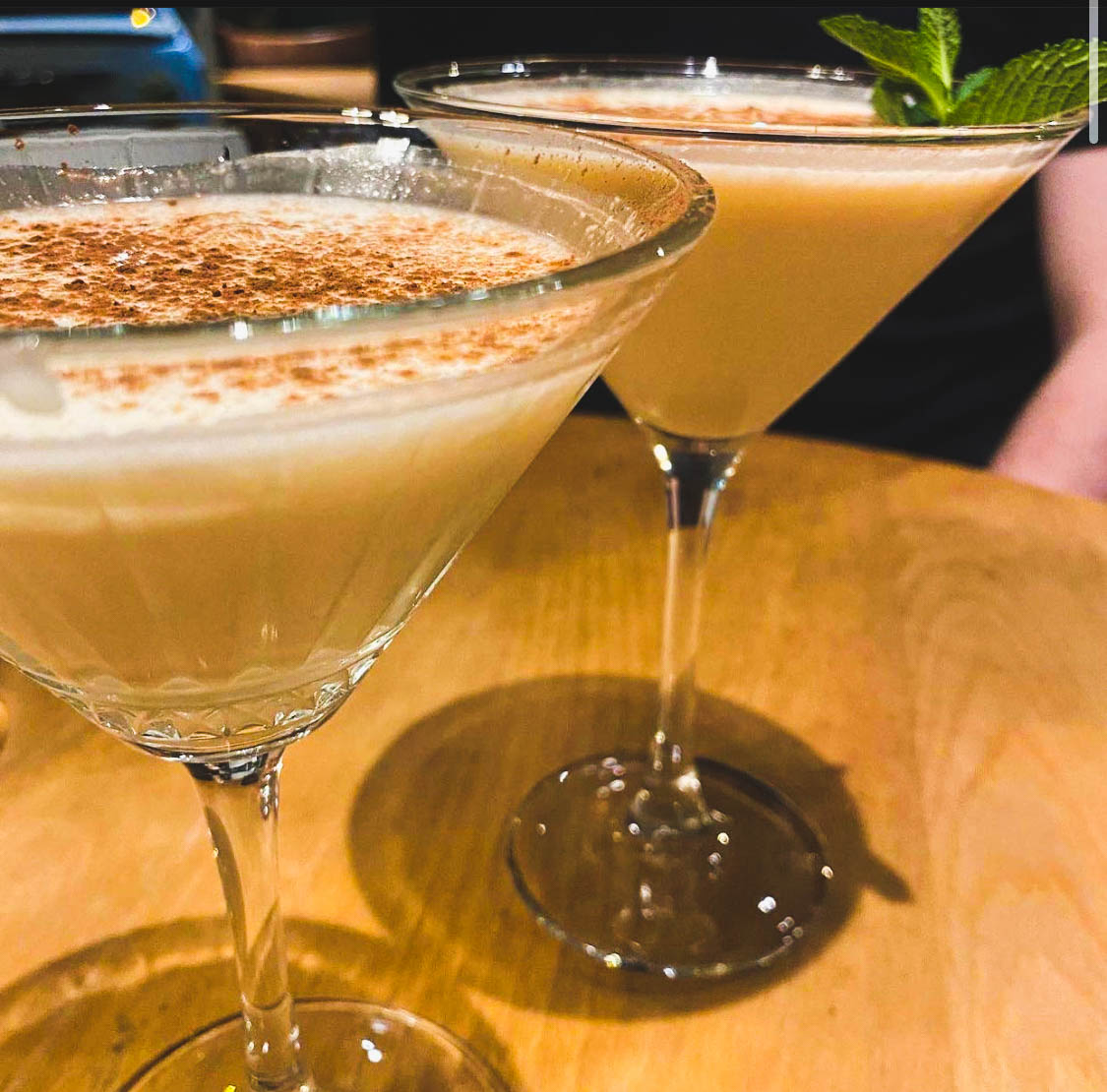 It's Friday Gauchos! Come and join us for some tantalising, refreshing cocktails at Fiesta 🍸 Pull up a chair and stay as long as you like as you soak in the fiery vibes of Buenos Aires 🇦🇷

#fiestadelasado #solihull #birmingham #cocktails