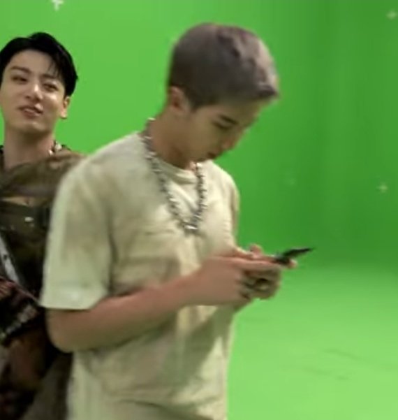 Healinghours7's tweet photo. 'there is 1 Namjoon among us' - a necessary thread to remind you all that Namjoon is on stan twitter https://t.co/ArIQrIRDfP