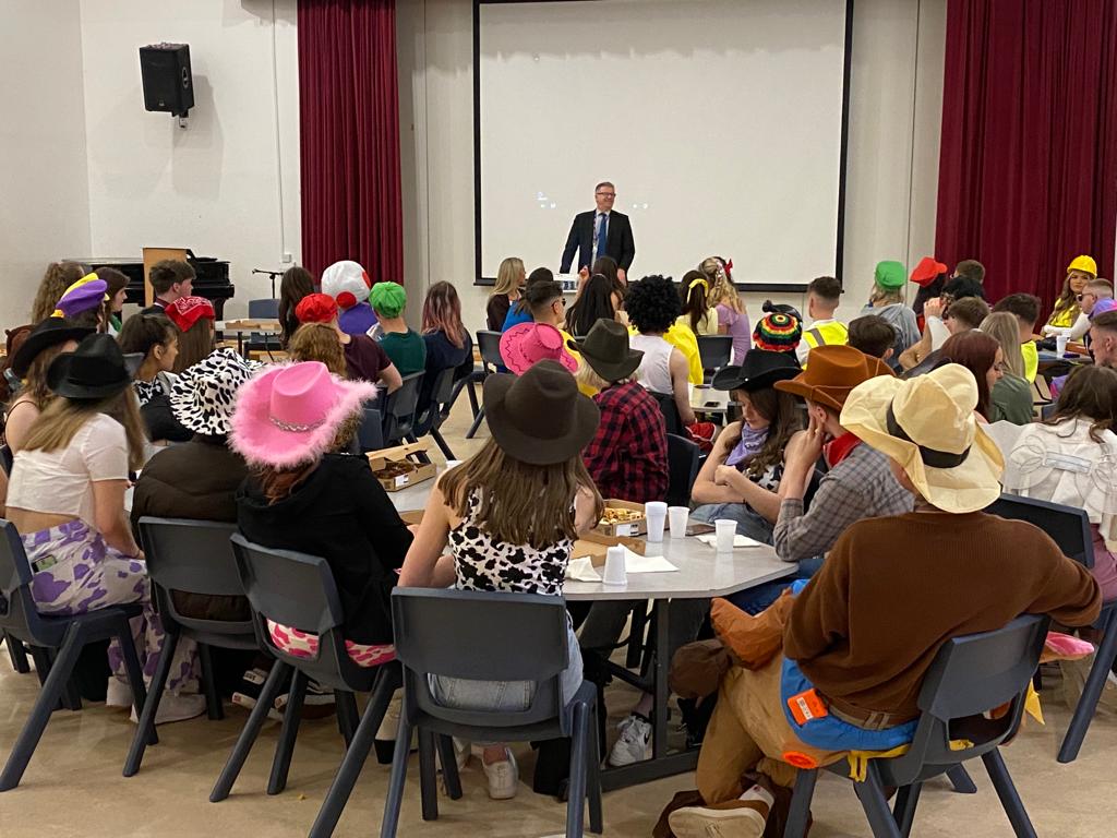 Toffees1971's tweet photo. Today we said goodbye to our fabulous year 13s. Been through so much and have come out the other side stronger, more resilient and ready to take anything in their stride. https://t.co/AKPzn4DfHc