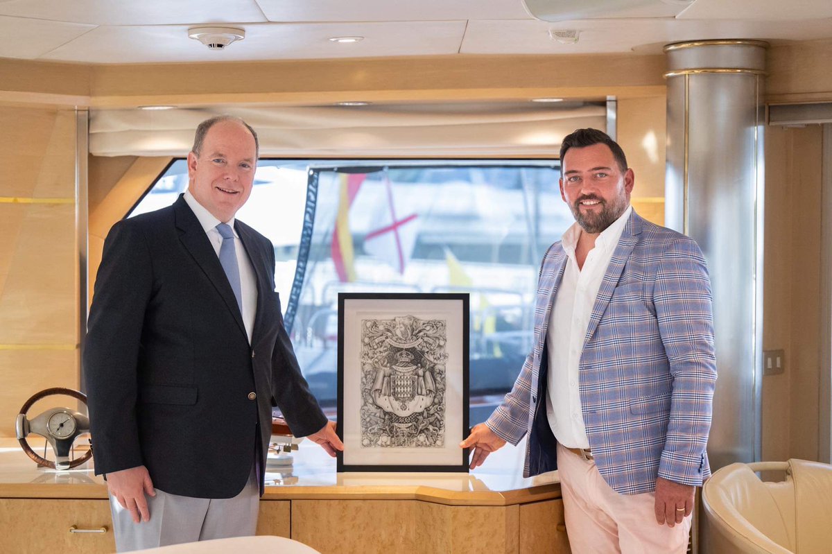SAmatiesei's tweet photo. H.S.H Albert II of Monaco receiving one of my artworks this week 😍#honored #amat #monaco #princealbert #heradicart #heraldry #artaromaneasca #romania https://t.co/N1LJfTwQK3