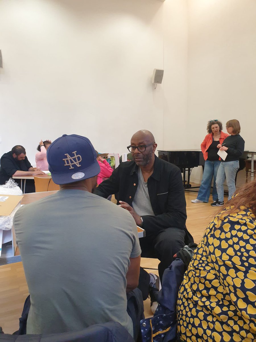 Accumulate_Ldn's tweet photo. Our participants honed their #creativewriting skills in our Utopia workshop this week led by guest tutor Kolton. They explored various stages of writing, drawing from their own experiences as well as their imagination #utopiaproject https://t.co/h4MeKpTXLO