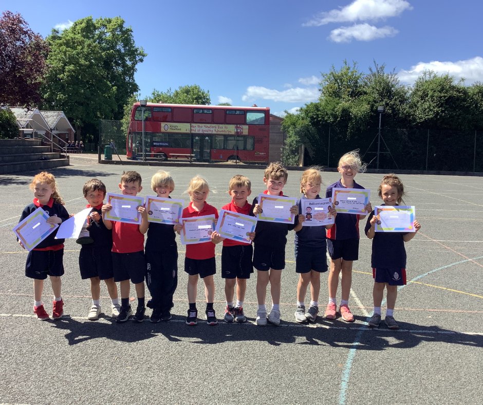 KingsHawford's tweet photo. Not forgetting our Pre-Prep stars!
#ShapedByKings #PraiseAssembly #StarsOfTheWeek https://t.co/1t1BBrdWiO