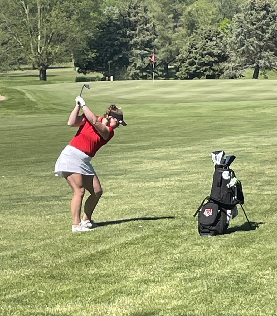 Kbook8050's tweet photo. Day 2 under way @BookKendal @ADM_GirlsGolf ⛳️#state22 https://t.co/BDKCzVeX8H