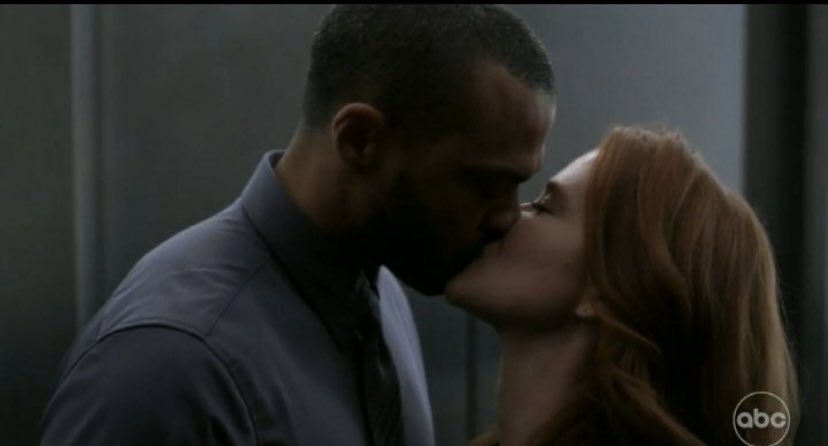 asioigle2013's tweet photo. #Japril #Japrilendgame #japrilreturn #JaprilSpinOff #JaprilForever #Japriet
AΓΊn no me lo puedi creer POR FIN Jackson y April juntos πππππππ lo que merecen y merecemos despuΓ©s de rock lo que han pasado los Amo https://t.co/mT4gqr1WAa