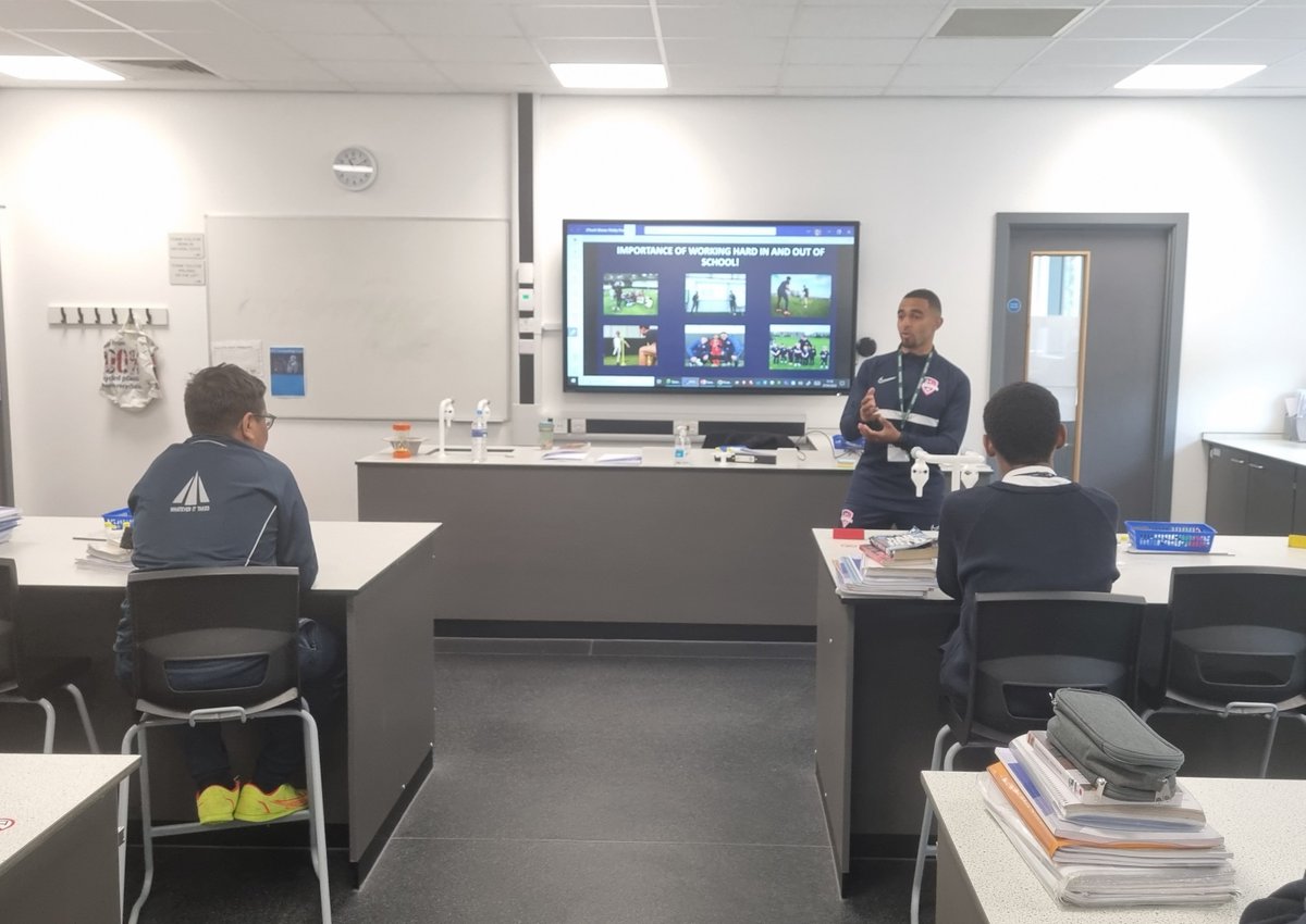 Thank you to @Academy2touch who spoke to some of year 9 students today about the importance of hard work in school.  #mastery #cycle3assessments