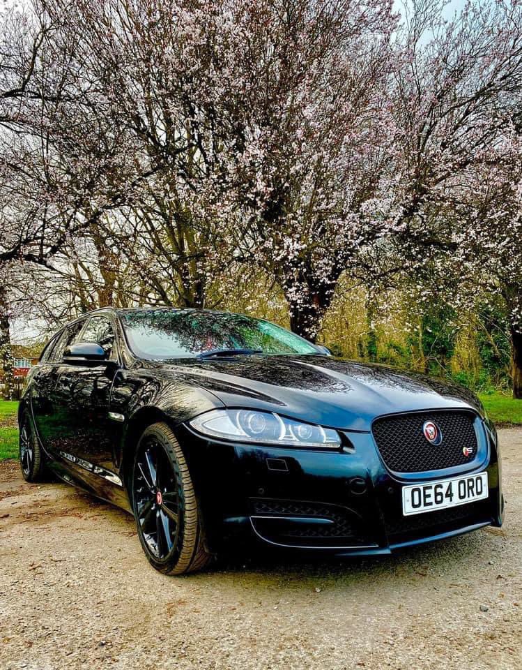 Rowtography_'s tweet photo. Back from the photography/property trip. Every time I drive a long distance in the Jag, I feel fresher at the end of the trip than the beginning. Amazing car #itsgoodtobebad #jaguar https://t.co/JcfxvuLUOK