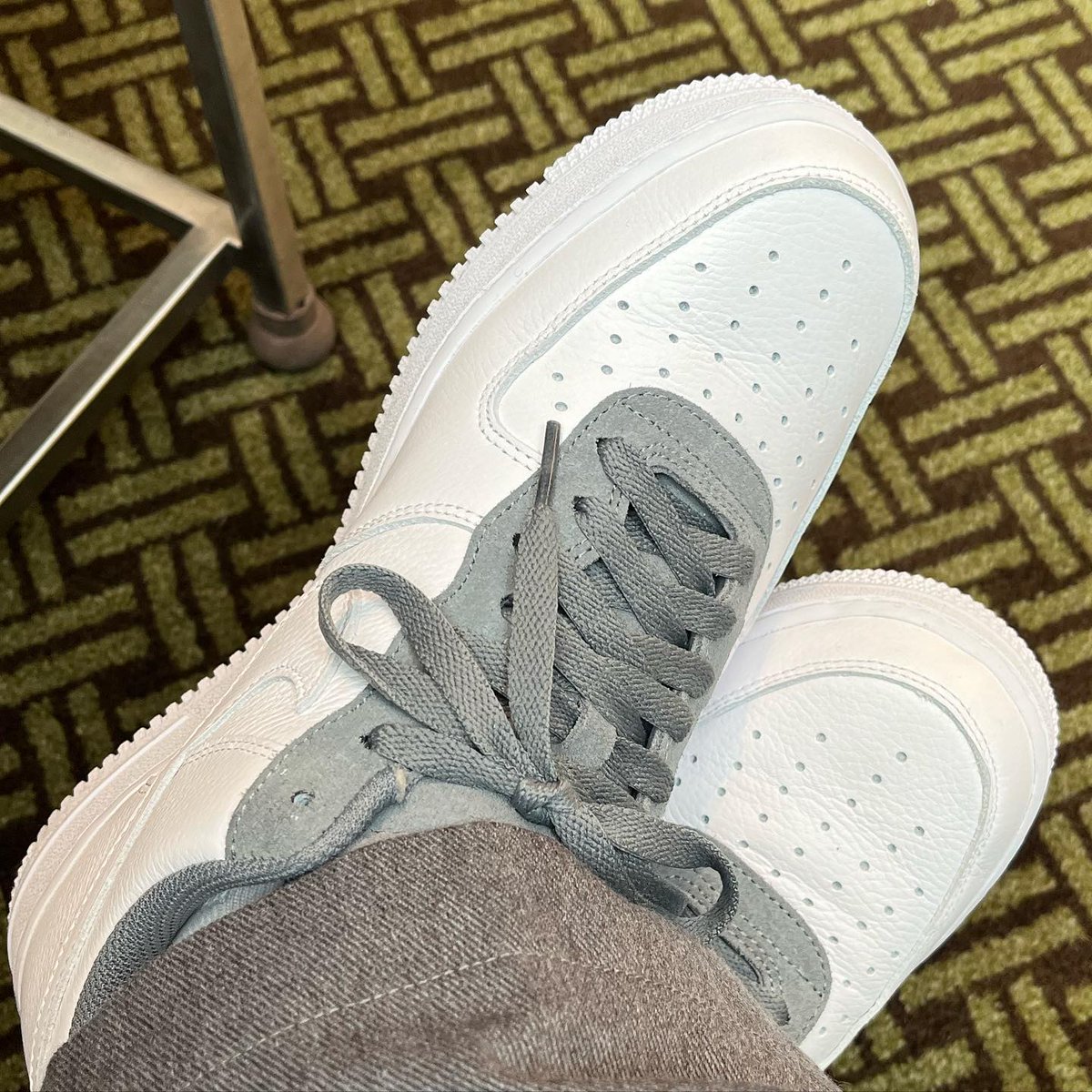 air force with fluffy tongue