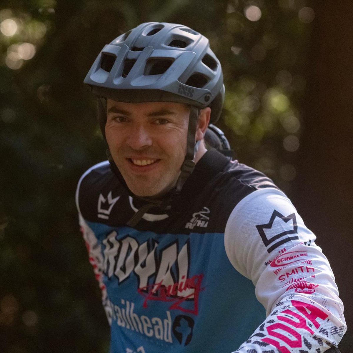 ballardeng's tweet photo. Great @TheTrailheadUK race kit from @royalracing #teamtrailhead https://t.co/deHCfeLZbR