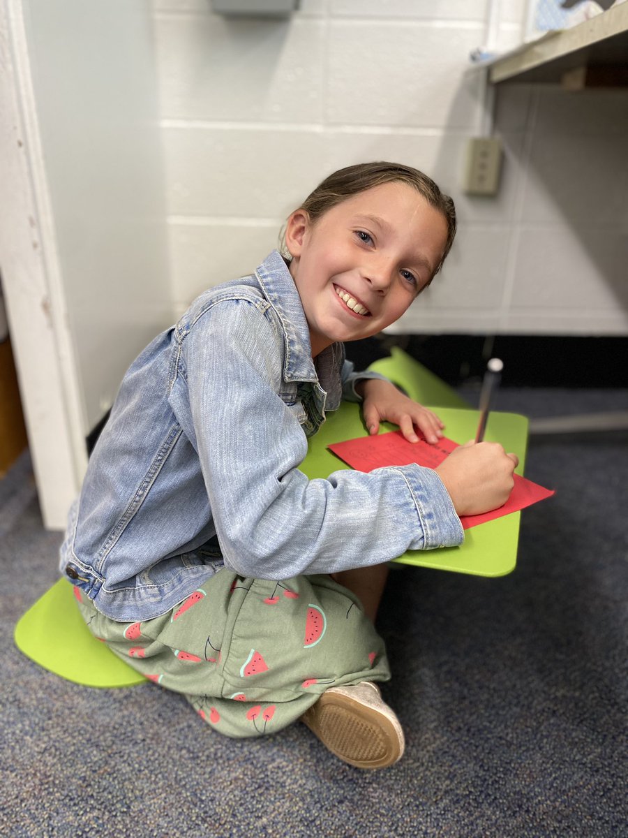 Hopp2nd's tweet photo. The class LOVES the new flexible seating, compliments of the SHSP grant!! Thank you so much!! @MOSandshore @Jen1Curry @kristymc24 @theshsp https://t.co/mIkIk56VpZ