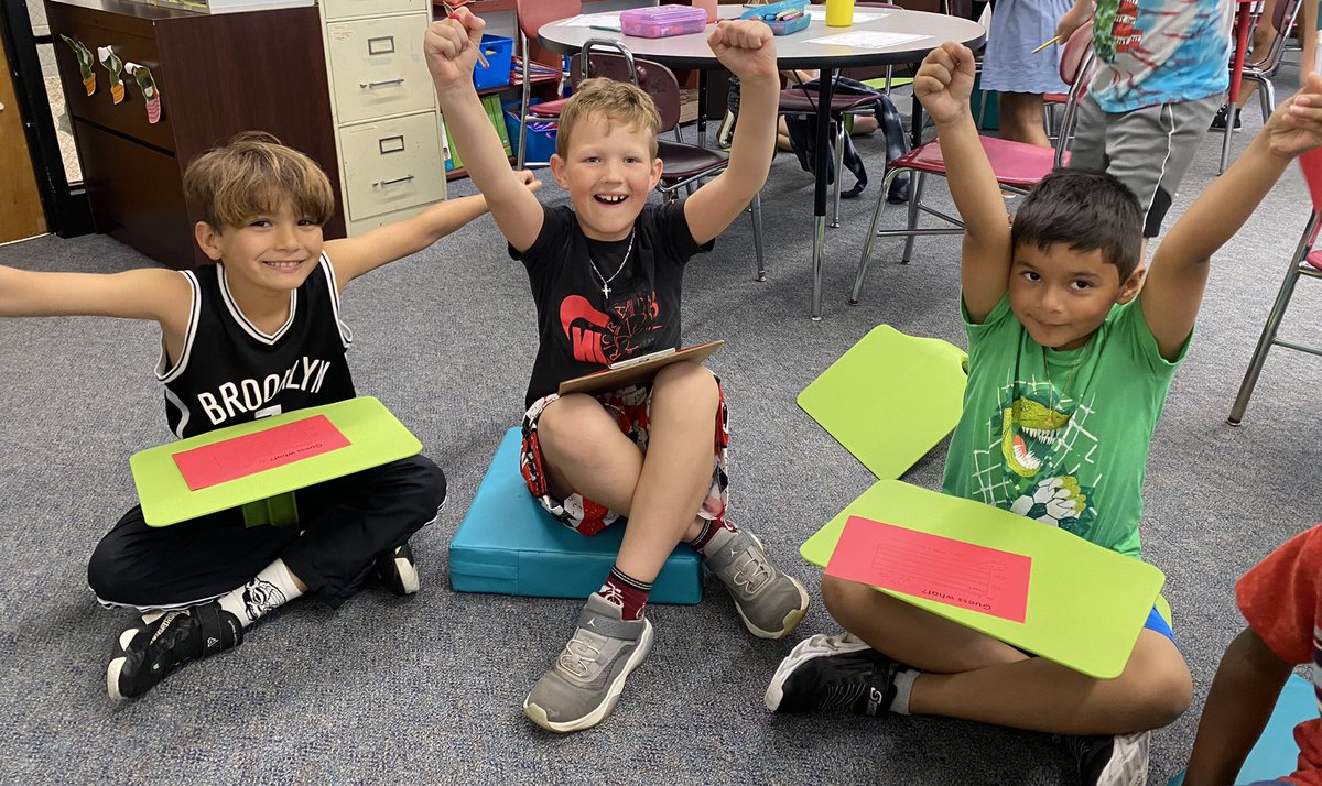 Hopp2nd's tweet photo. The class LOVES the new flexible seating, compliments of the SHSP grant!! Thank you so much!! @MOSandshore @Jen1Curry @kristymc24 @theshsp https://t.co/mIkIk56VpZ