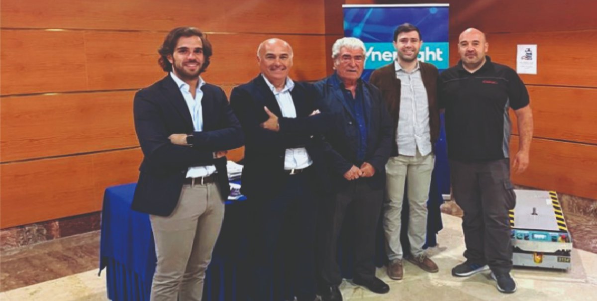 cmayor_ES's tweet photo. En el VII Encuentro Nacional de Distribuidores y Alquiladoras de Carretillas analizamos el desarrollo del sector de las carretillas y de la automatización logística, y su futuro, a través de la experiencia de Antonio Oporto. ¡Sigamos sumando #CMayor + @Synersight_ = #GrupoMardom! https://t.co/NXGNtdbiM1