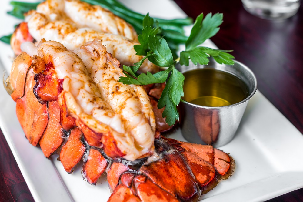 CastellisAt255's tweet photo. Planning a date night? We'll get the lobster ready! 😉

Order Online! 📲: https://t.co/HS5Fc5bs25
 
Visit our website at:  https://t.co/28rEVf6KNN

#CastellisMoonlight #AltonIL #IllinoisEats #TasteIllinois https://t.co/yUkb0bofDp