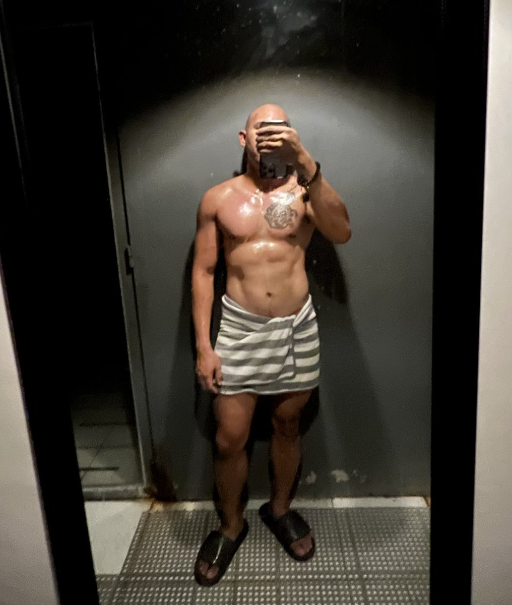 UyyChoi's tweet photo. Turkish bath is so lit 👌 https://t.co/ZkbFEqaoYg